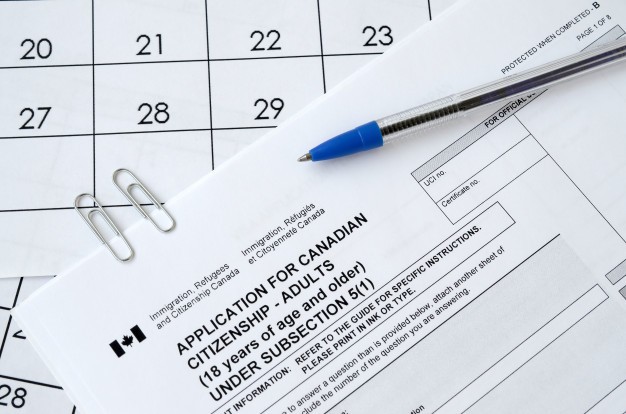 كيفية اختيار ممثل لطلب الهجرة أو الجنسية في كندا